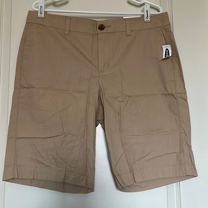 Old Navy Bermuda Khaki Shorts